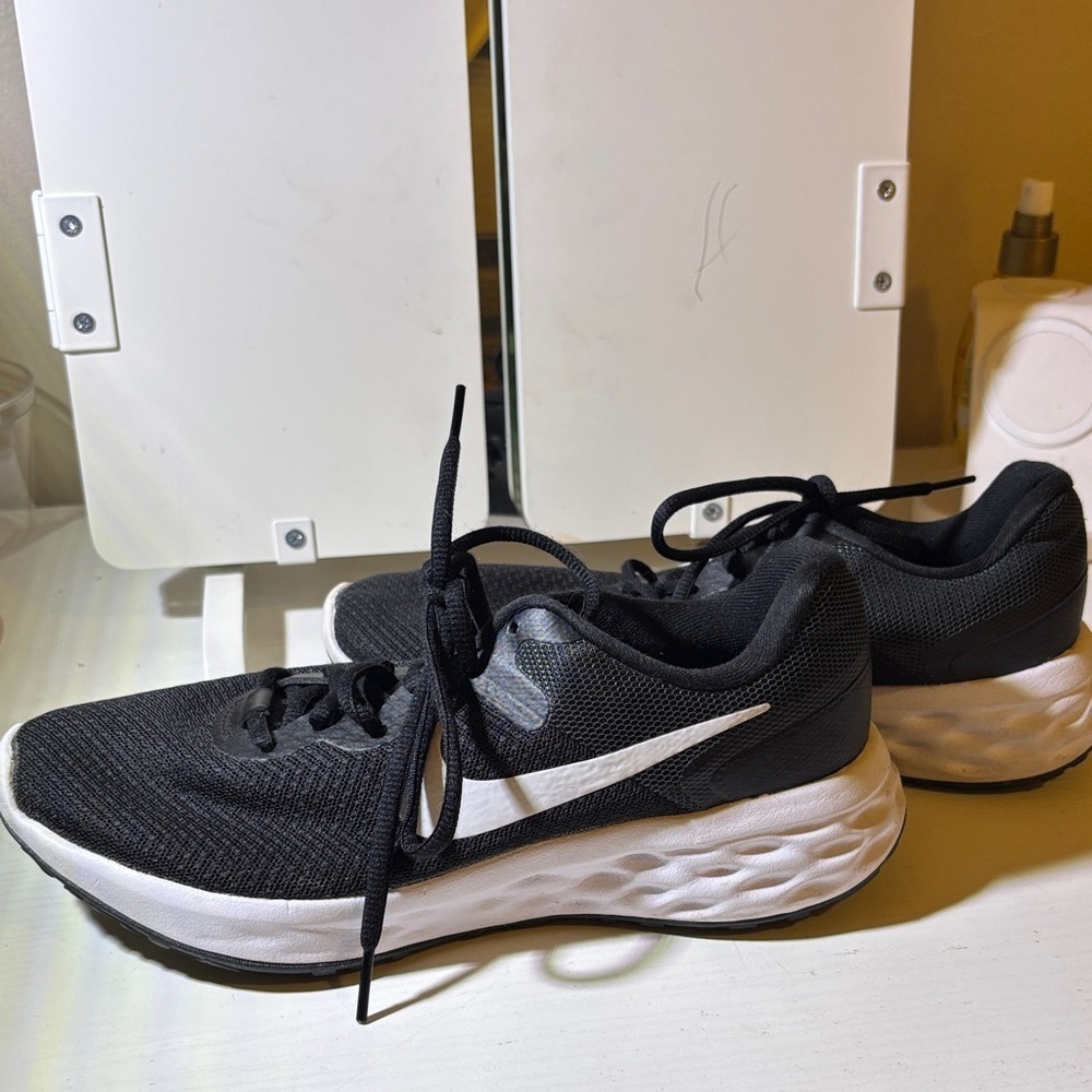 Nike Black and White Running Shoes